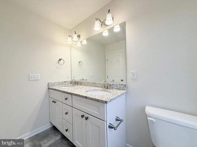 606 SHEPHERD ST, Fredericksburg, VA 22401