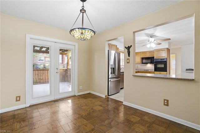 512 Kirkwood LN, Virginia Beach, VA 23452