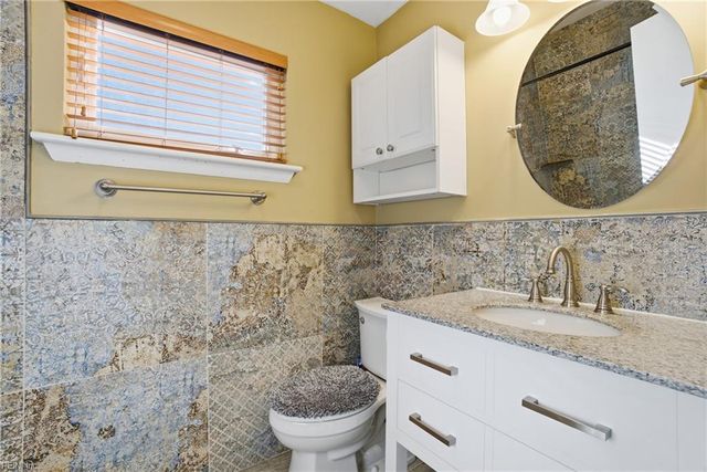 512 Kirkwood LN, Virginia Beach, VA 23452