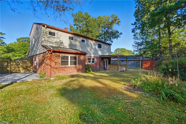 512 Kirkwood LN, Virginia Beach, VA 23452