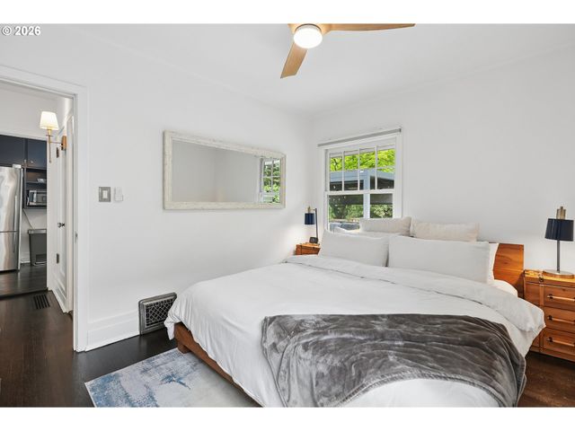 2730 Sw OLD ORCHARD Rd, Portland, OR 97201