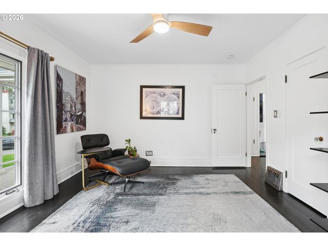 2730 Sw OLD ORCHARD Rd, Portland, OR 97201