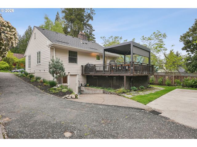 2730 Sw OLD ORCHARD Rd, Portland, OR 97201