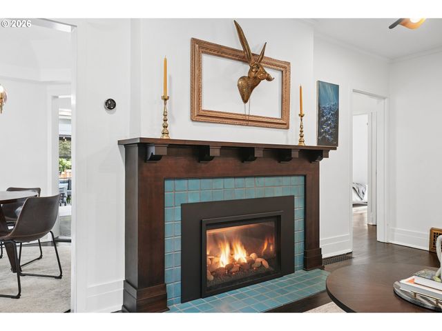 2730 Sw OLD ORCHARD Rd, Portland, OR 97201