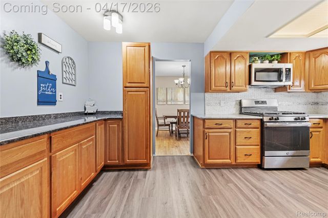 19534 Coachwood Road, Riverview, MI 48193