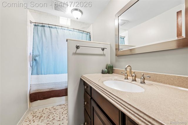 19534 Coachwood Road, Riverview, MI 48193