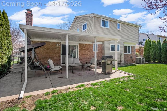 19534 Coachwood Road, Riverview, MI 48193