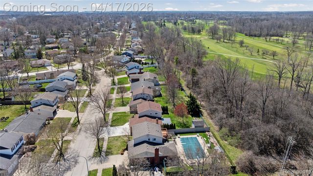 19534 Coachwood Road, Riverview, MI 48193