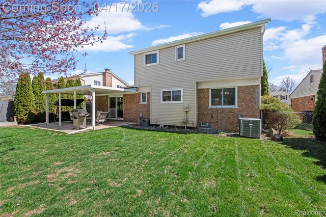 19534 Coachwood Road, Riverview, MI 48193