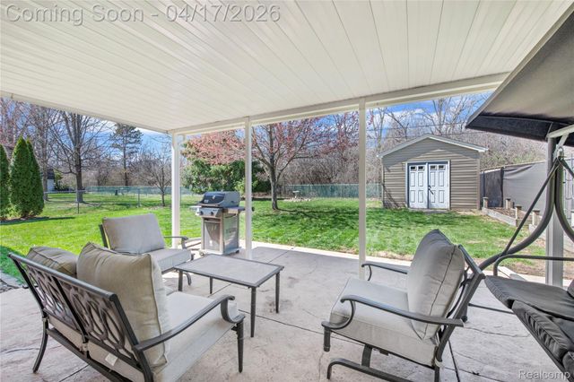 19534 Coachwood Road, Riverview, MI 48193