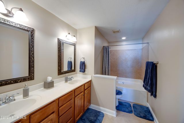 2032 Cambria Drive A, Greenville, NC 27834