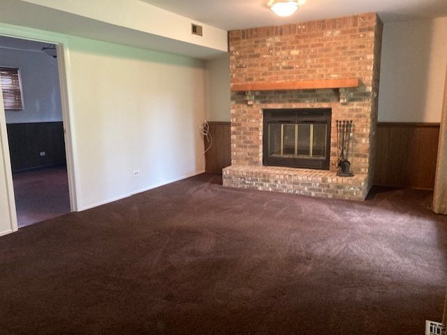 21W651 Glen Valley Drive, Glen Ellyn, IL 60137