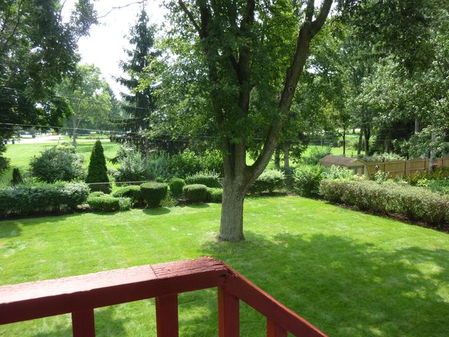 21W651 Glen Valley Drive, Glen Ellyn, IL 60137