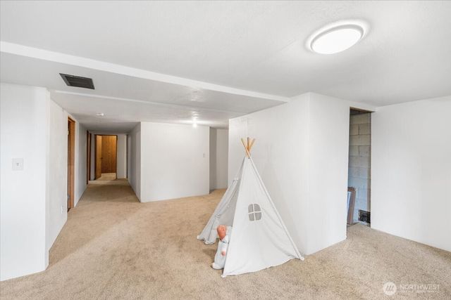 29640 11th Place S, Federal Way, WA 98003