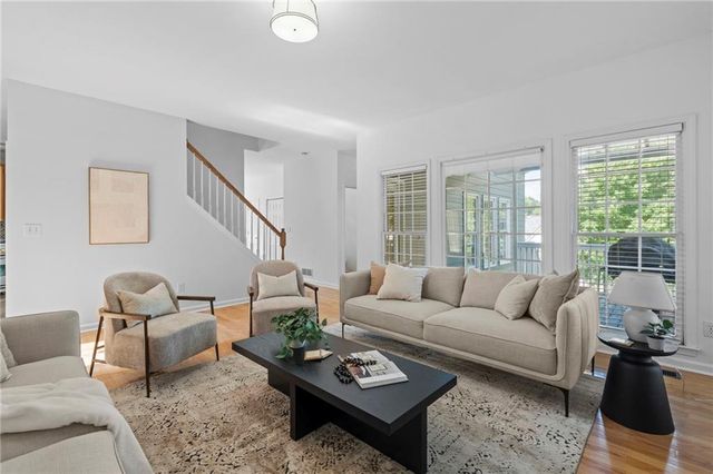 233 Ivy Glen Circle, Avondale Estates, GA 30002