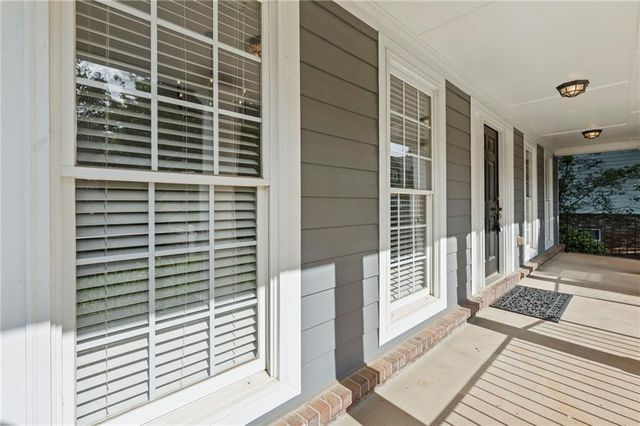 233 Ivy Glen Circle, Avondale Estates, GA 30002