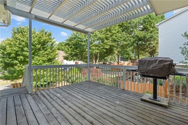 233 Ivy Glen Circle, Avondale Estates, GA 30002