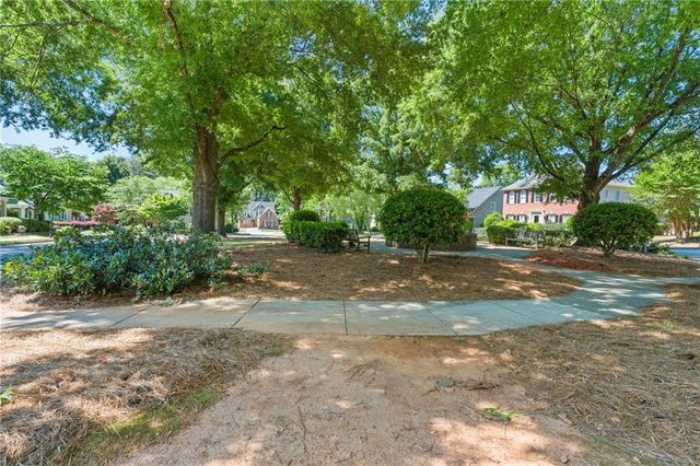 233 Ivy Glen Circle, Avondale Estates, GA 30002