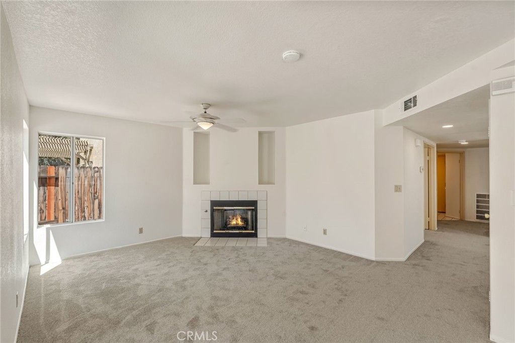 Image 19 of property listing at 2630 Via Genova, Lancaster, CA 93535