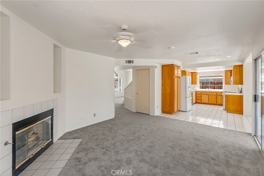 Image 20 of property listing at 2630 Via Genova, Lancaster, CA 93535