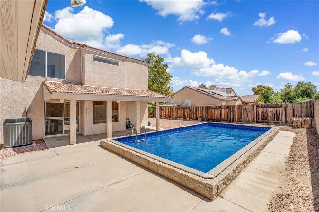 Image 5 of property listing at 2630 Via Genova, Lancaster, CA 93535