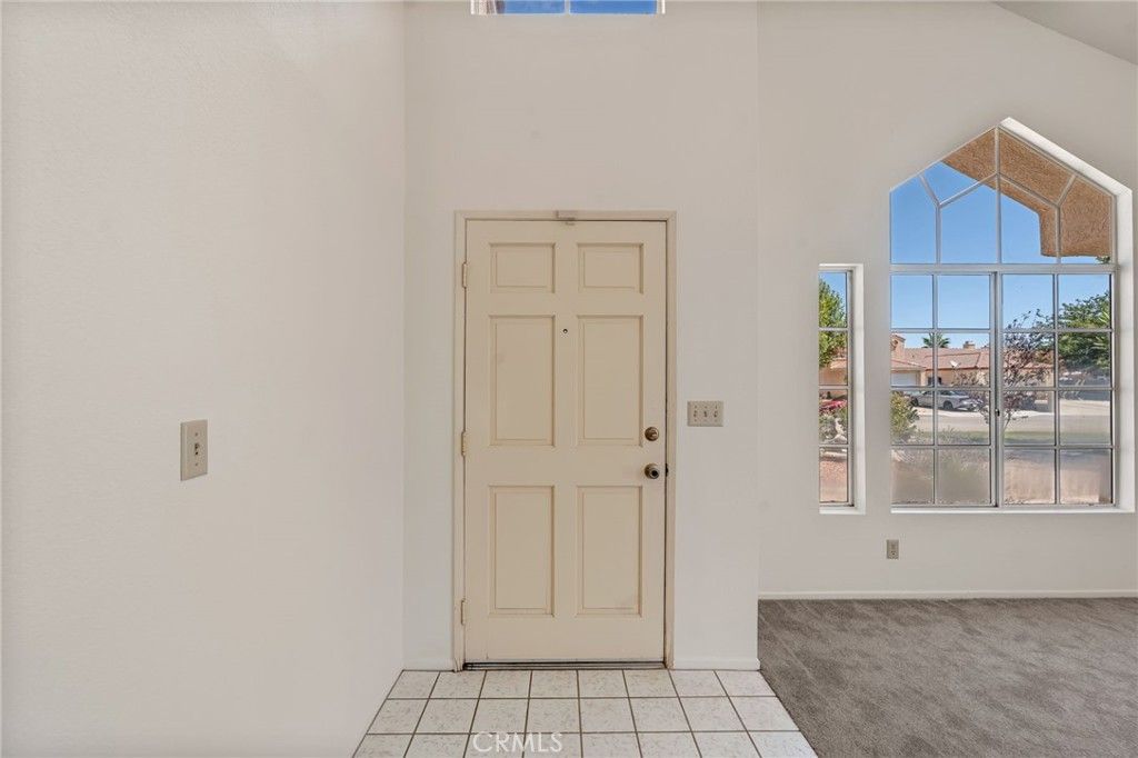 Image 7 of property listing at 2630 Via Genova, Lancaster, CA 93535