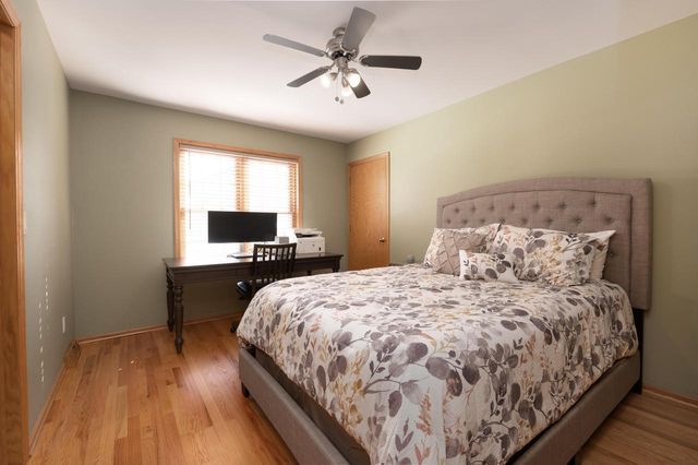 N29W22090 Kathryn COURT, Waukesha, WI 53186