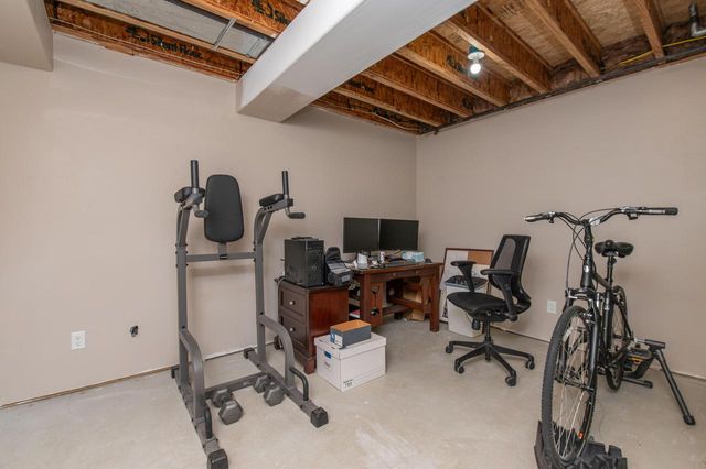 N29W22090 Kathryn COURT, Waukesha, WI 53186