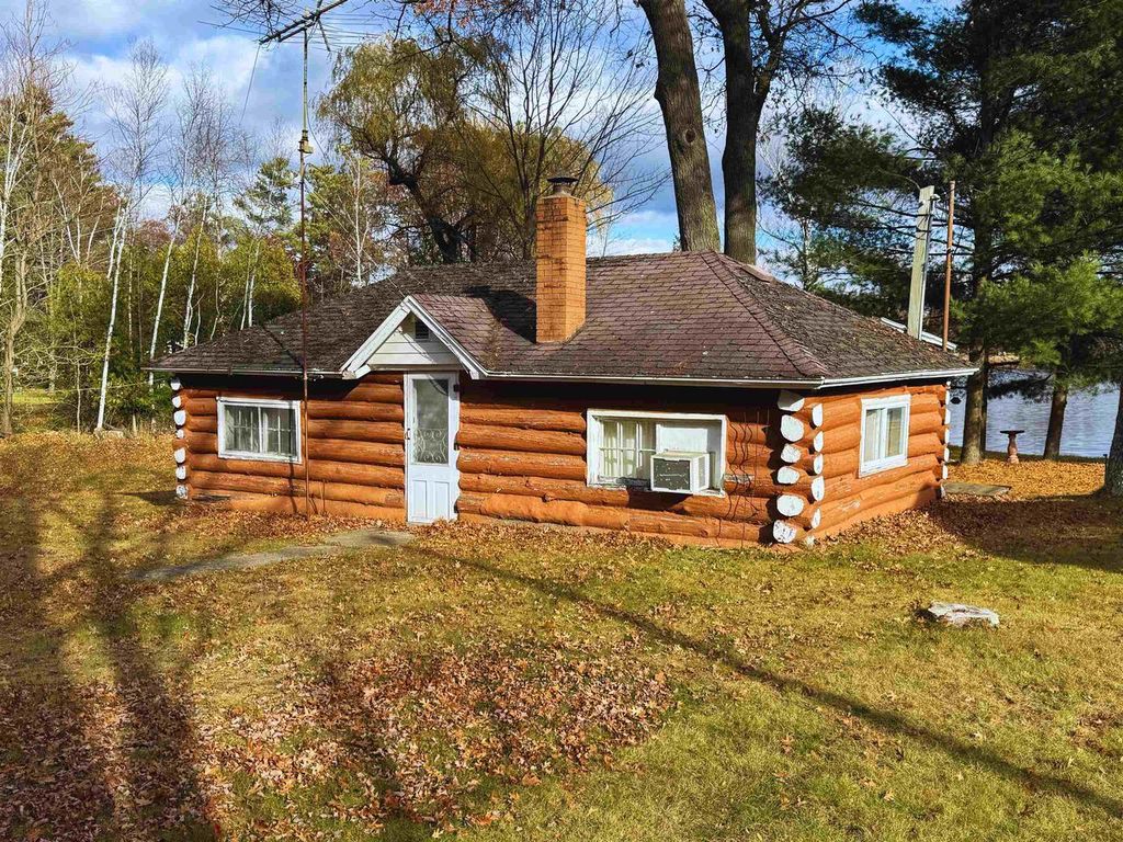 N3056 River Bend Drive, Peshtigo, WI 54157