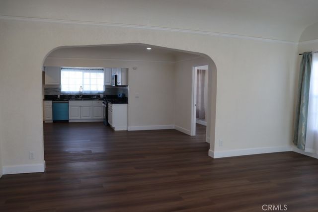 1917 W 74th, Los Angeles, CA 90047