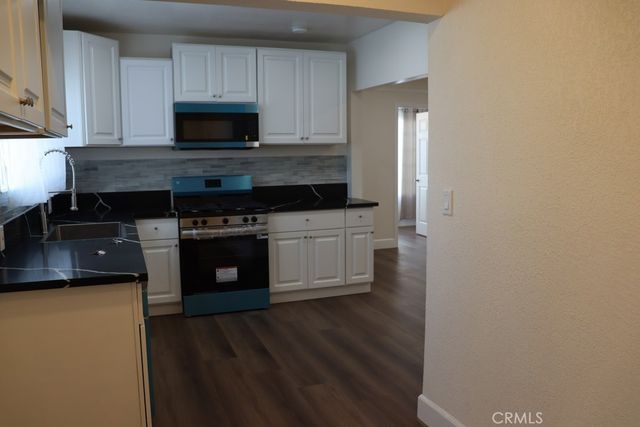 1917 W 74th, Los Angeles, CA 90047