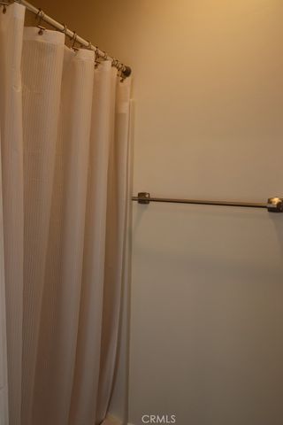 1917 W 74th, Los Angeles, CA 90047