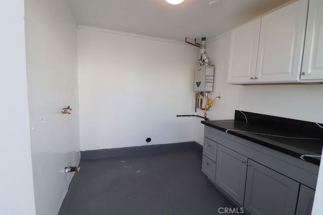 1917 W 74th, Los Angeles, CA 90047