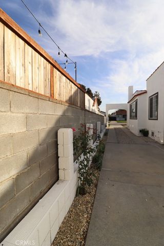1917 W 74th, Los Angeles, CA 90047