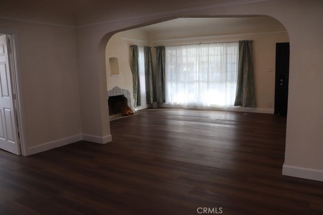 1917 W 74th, Los Angeles, CA 90047