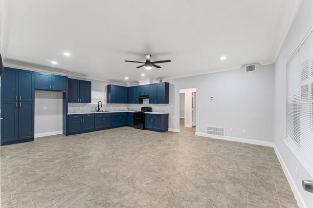 8221 Brockton Street, Houston, TX 77017