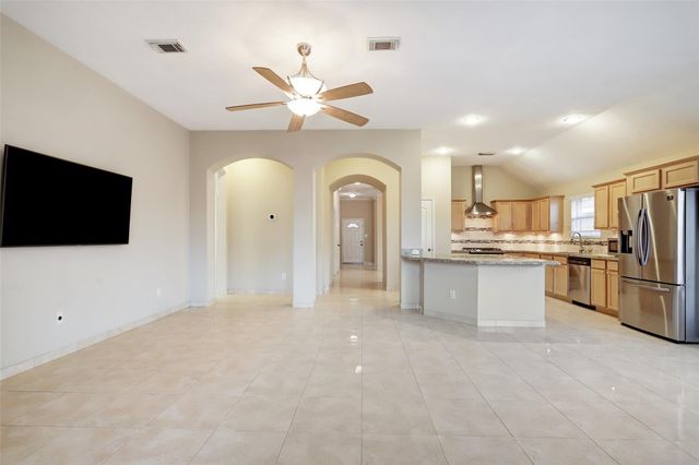 19103 Golden Heath Lane, Richmond, TX 77407