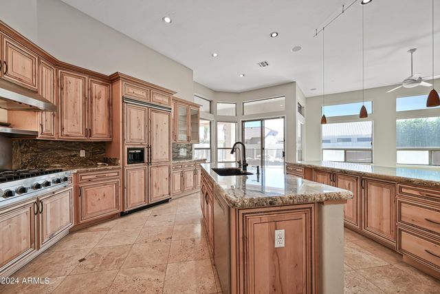 6057 E CAMPO BELLO Drive, Scottsdale, AZ 85254