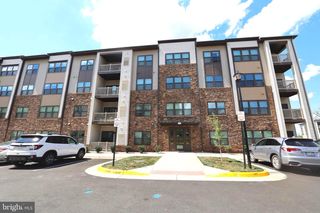 21480 MOUNT STERLING TER #201, Sterling, VA 20164