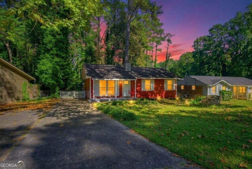 650 Robert E Lee Parkway, Jonesboro, GA 30238 — photo 2