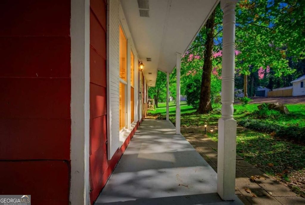650 Robert E Lee Parkway, Jonesboro, GA 30238 — photo 5