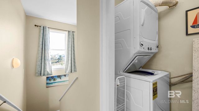 729 Morgantown Boulevard, Gulf Shores, AL 36542