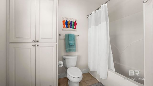 729 Morgantown Boulevard, Gulf Shores, AL 36542