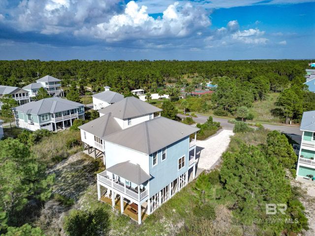 729 Morgantown Boulevard, Gulf Shores, AL 36542