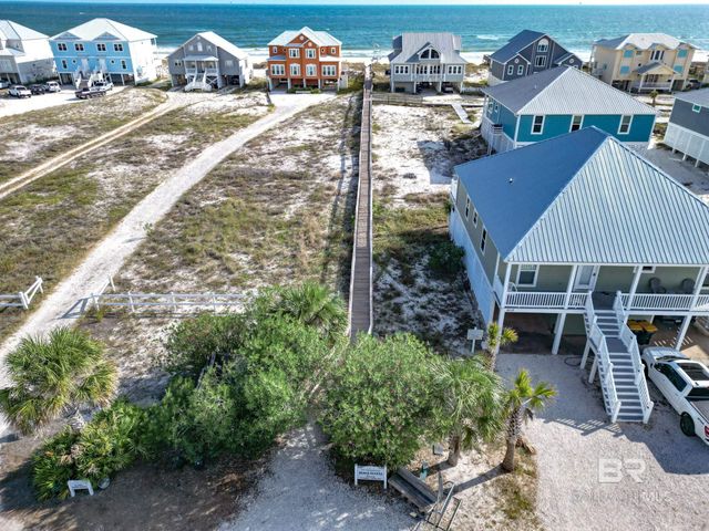 729 Morgantown Boulevard, Gulf Shores, AL 36542