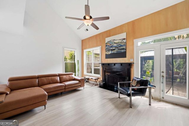 2087 Hatteras Way NW, Atlanta, GA 30318