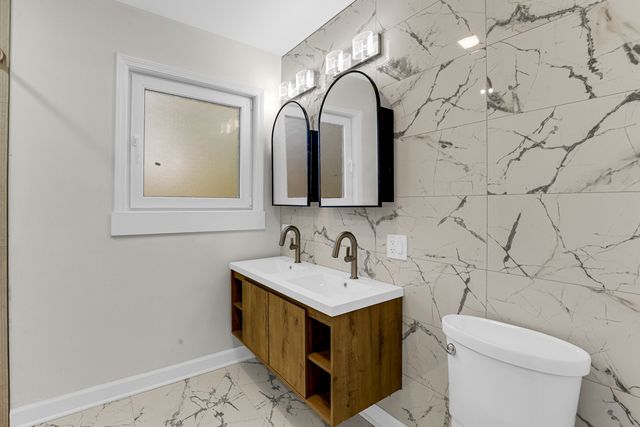 351 Jefferson Avenue, Glencoe, IL 60022