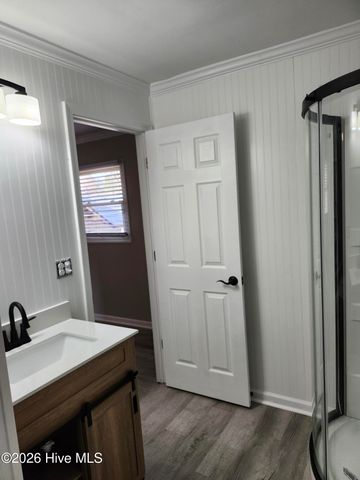 909 Adelaide Drive, Wilmington, NC 28412