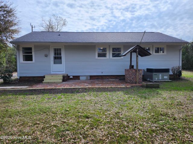 909 Adelaide Drive, Wilmington, NC 28412