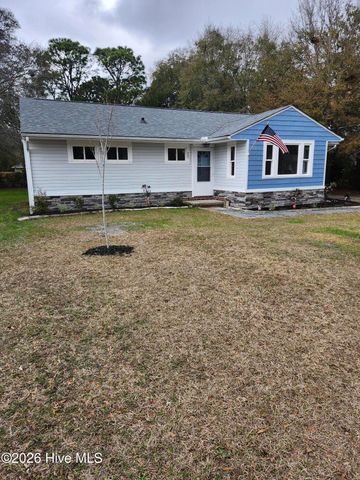 909 Adelaide Drive, Wilmington, NC 28412